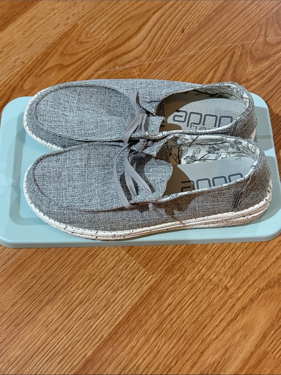 Hey Dude Shoes - Women’s HEY DUDE’s size 9